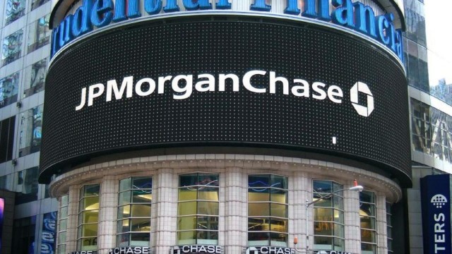 JPMorgan Chase: Financial Freedom Awaits: Explore Chase's Credit Card Offers!